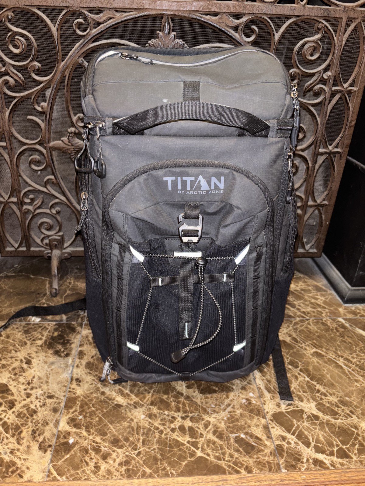 Titan PRO Backpack Cooler Black Pockets Insulated Compartments