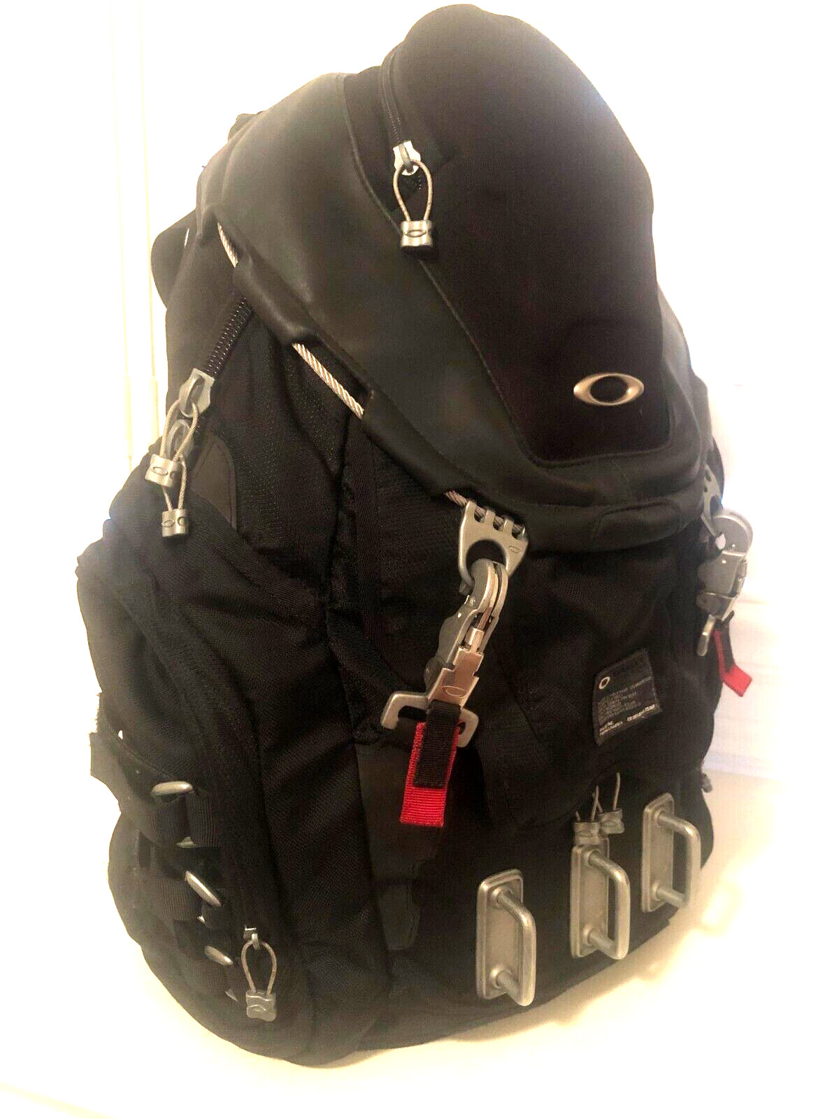 OAKLEY KITCHEN SINK BACKPACK Black w/ Silver 34L Tactical Field Gear Pack Bag