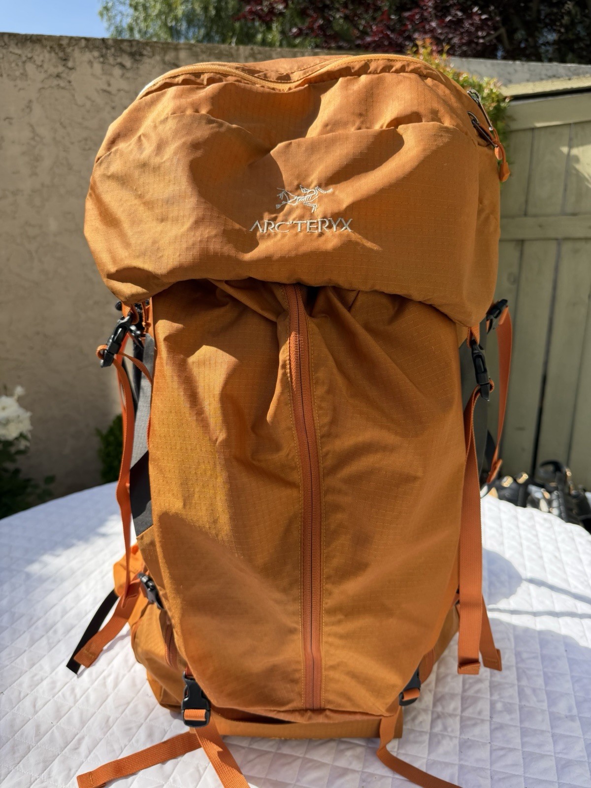 Arc’teryx Altra 65 Internal Frame Orange Ripstop Nylon 25” Backpack Rucksack Bag