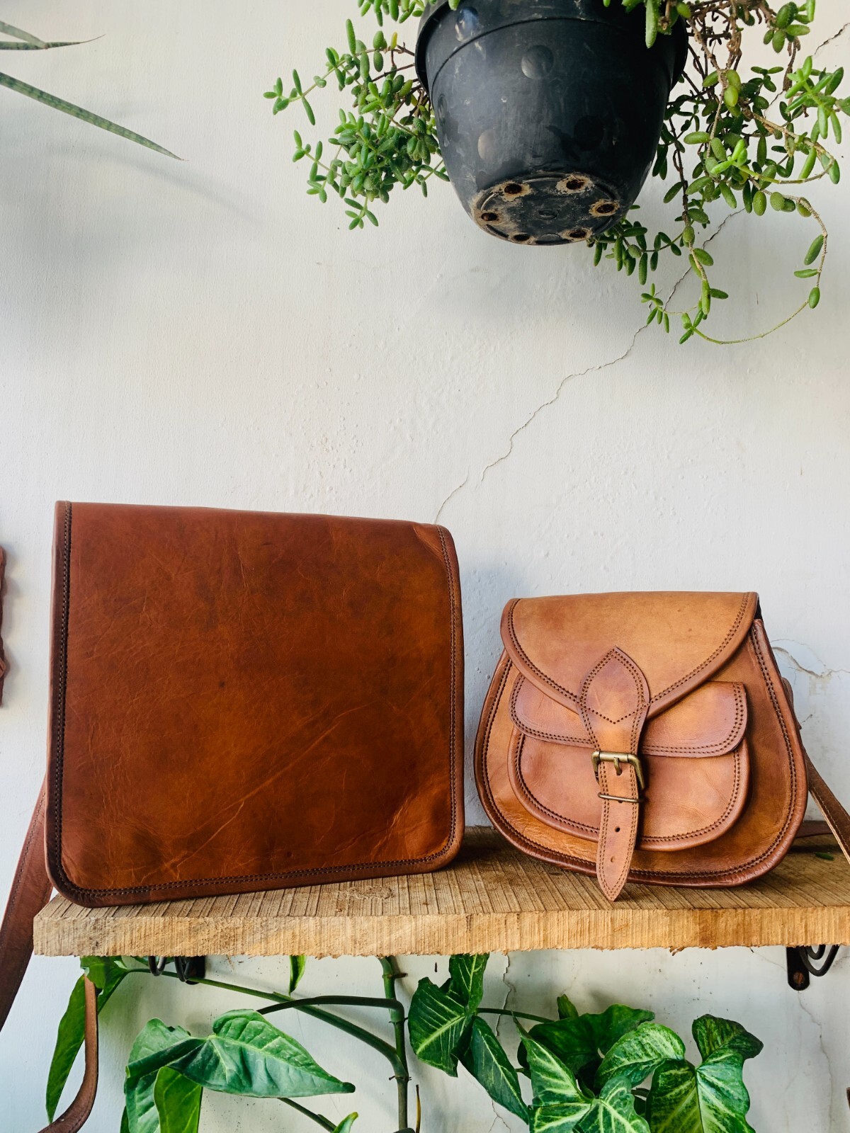Men’s Handcrafted Genuine Vintage Leather Messenger Free Bag [7X9 inch]