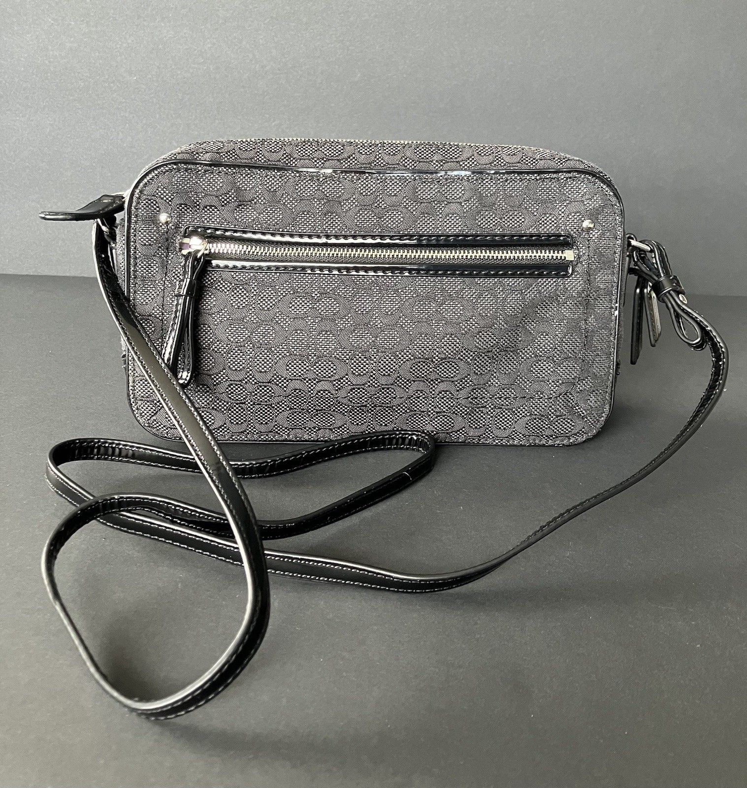 COACH MONOGRAM CROSS BODY PURSE/BAG C1375-25043 GREY/BLACK PURPLE SATIN LINING