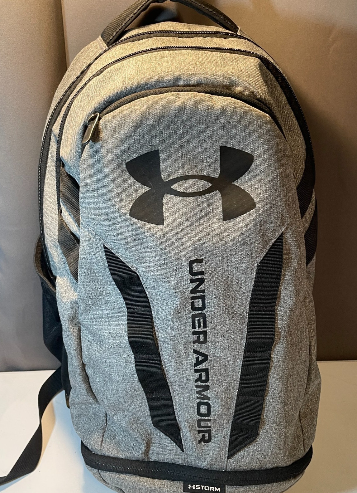 Under Armour UA Hustle 5.0 Backpack – Gray and Black (1361176) Unused