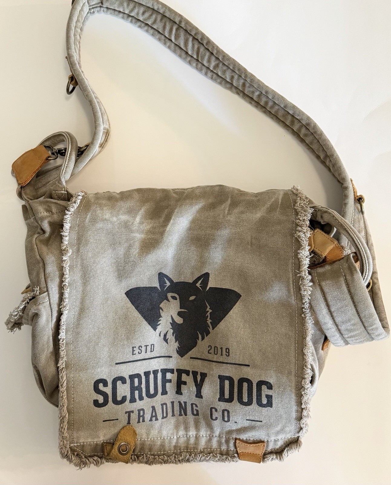 Scruffy Dog Trading Co. Messenger Bag Beige Snap Closure Men Dog Theme