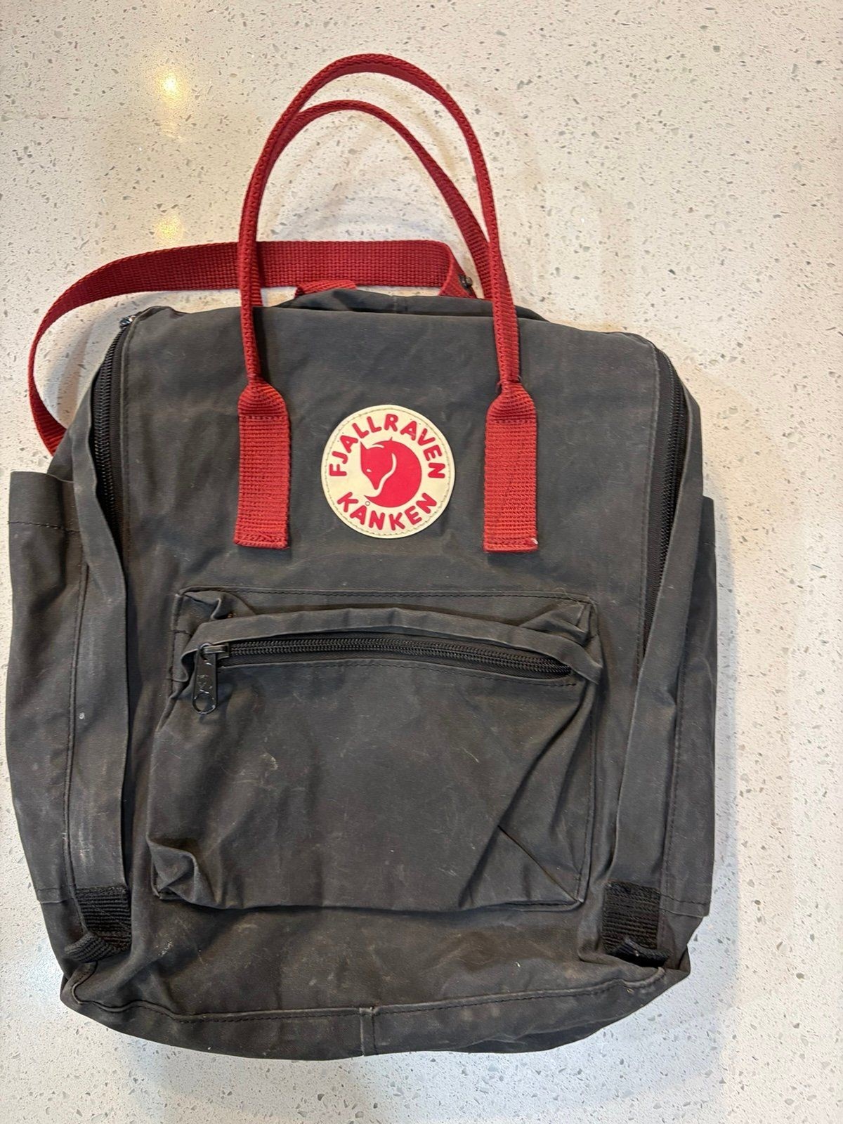 Fjällräven Kanken Classic Warm Gray 23561 Backpack