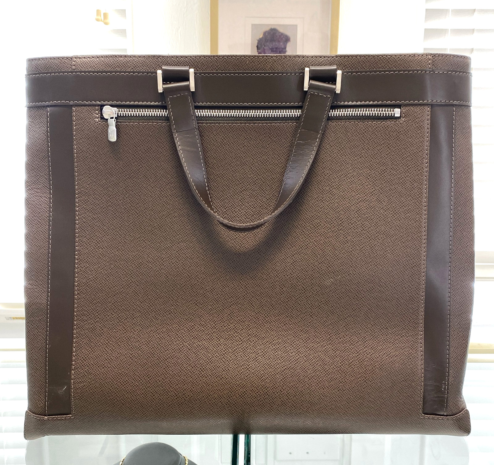 Louis Vuitton Taiga Kasbek GM Brown Grizzli Leather Top Handle Tote Travel Bag