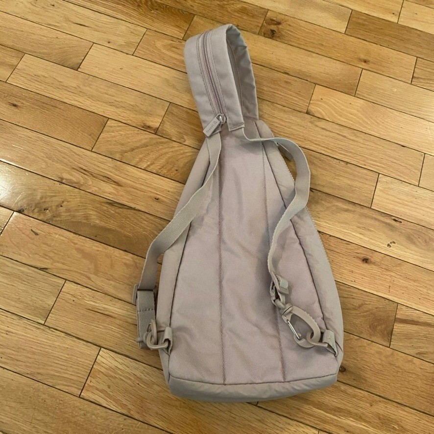 Reebok Sling Backpack Mauve Lavender Crossbody Sport Bag Adjustable Strap 19in