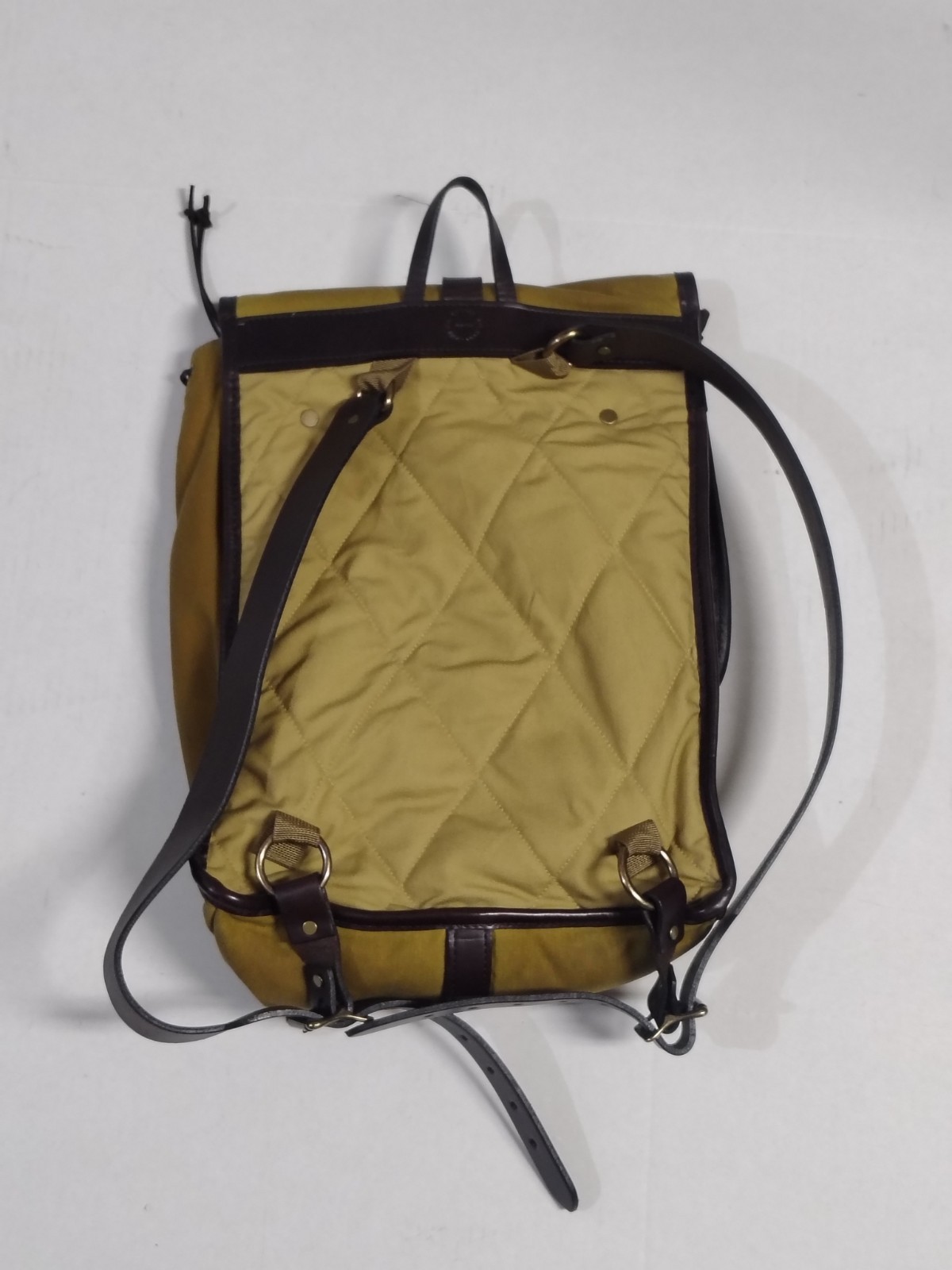 FILSON Rugged Outdoor Backpack Beige Durable Travel Daypack Classic Style