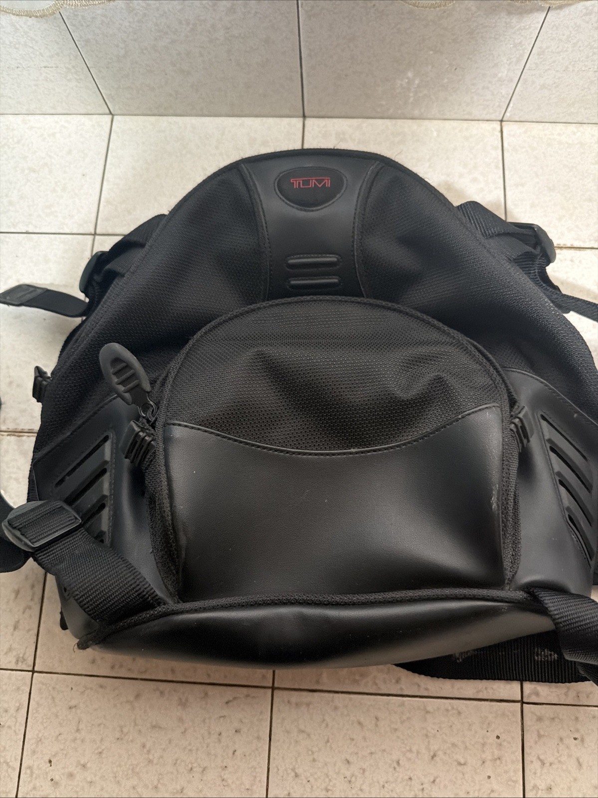 Tumi T2 Ballistic Nylon Multi Compartment Travel Rucksack Waist Pack BLACK