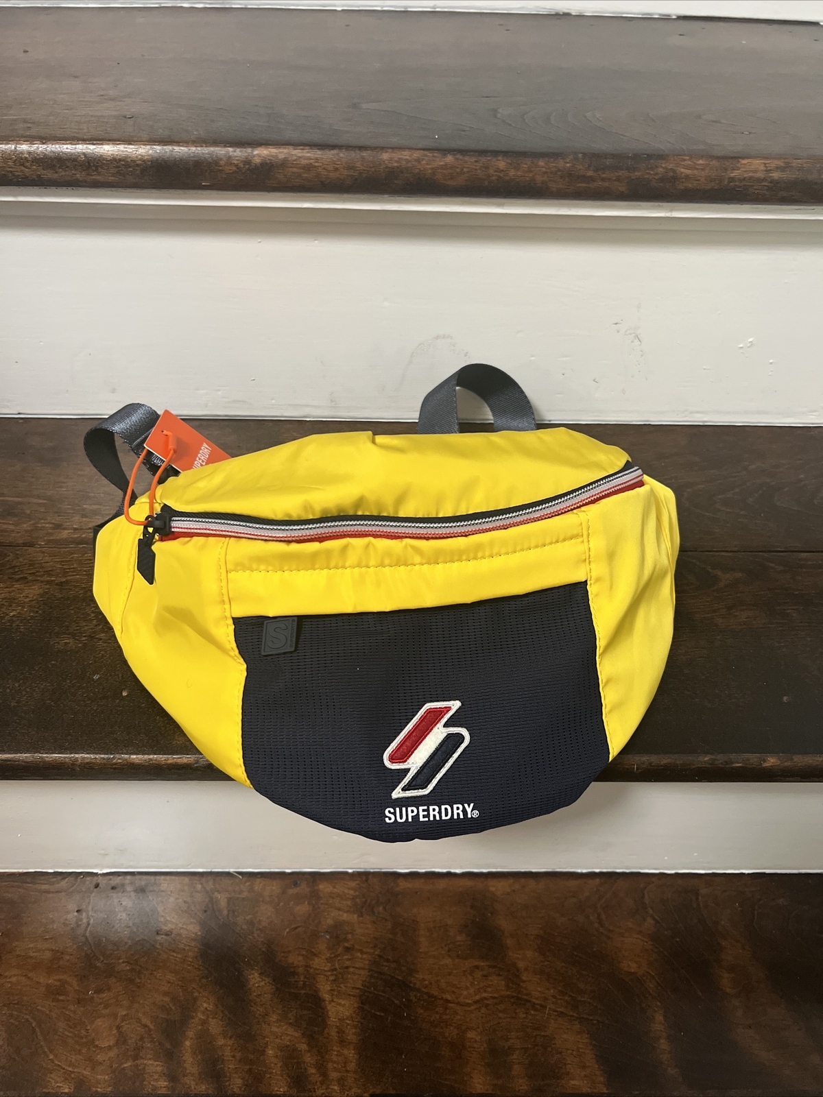 SUPERDRY Sportstyle Bum Bag Waist Crossbody Bag LARGE Yellow Fanny Pack NWT