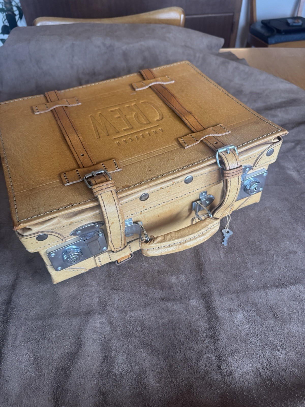 American Crew 15” Leather Bound Men’s Luggage Shaving Case