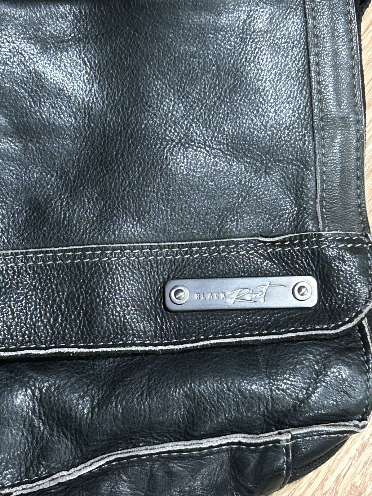 Black Rivet Distressed Brown Leather Laptop Shoulder Messenger Bag Briefcase