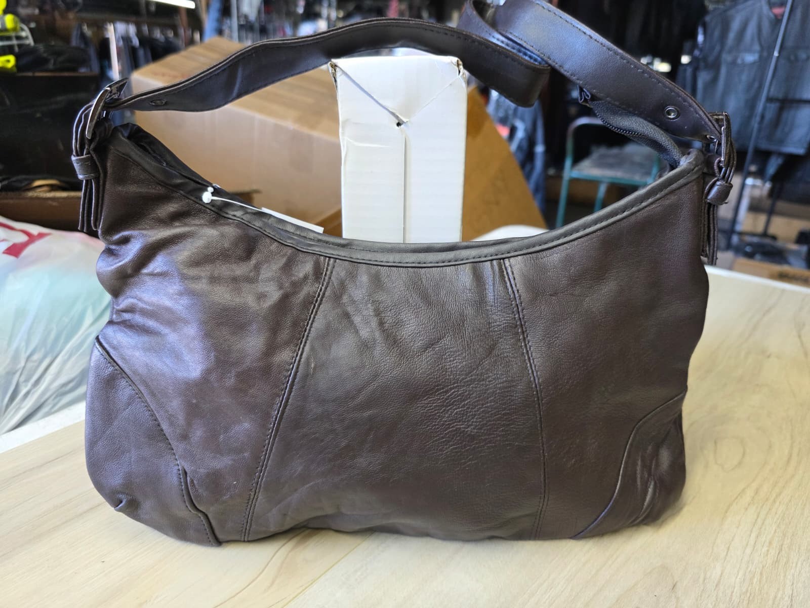 Tenleather Brown Leather Messenger Crossbody and Shoulder Bag with Pockets- SB44