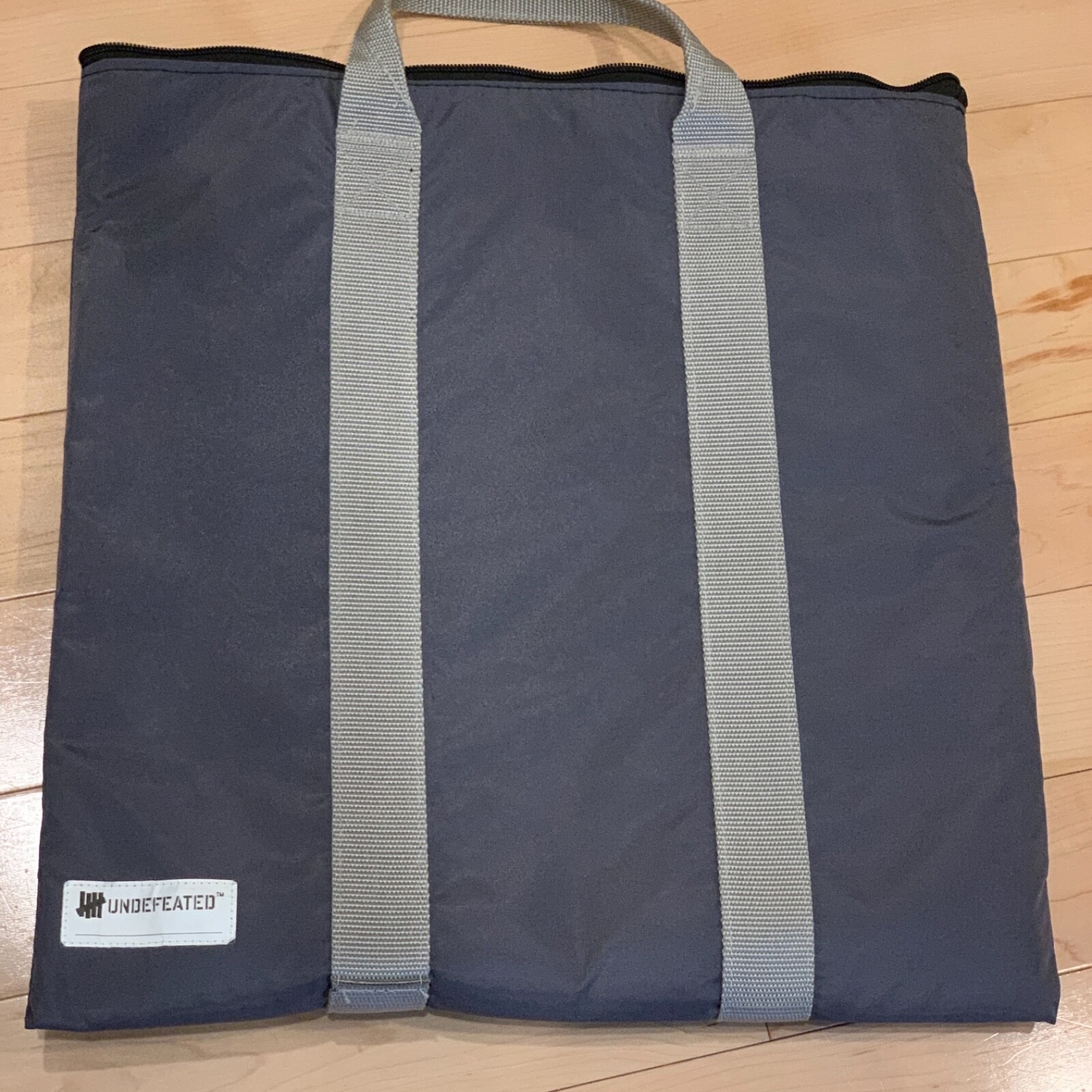 Undefeated MA-1 Helmet Gray Padded Tote Bag Shoe Poorman Weapon Converse RARE