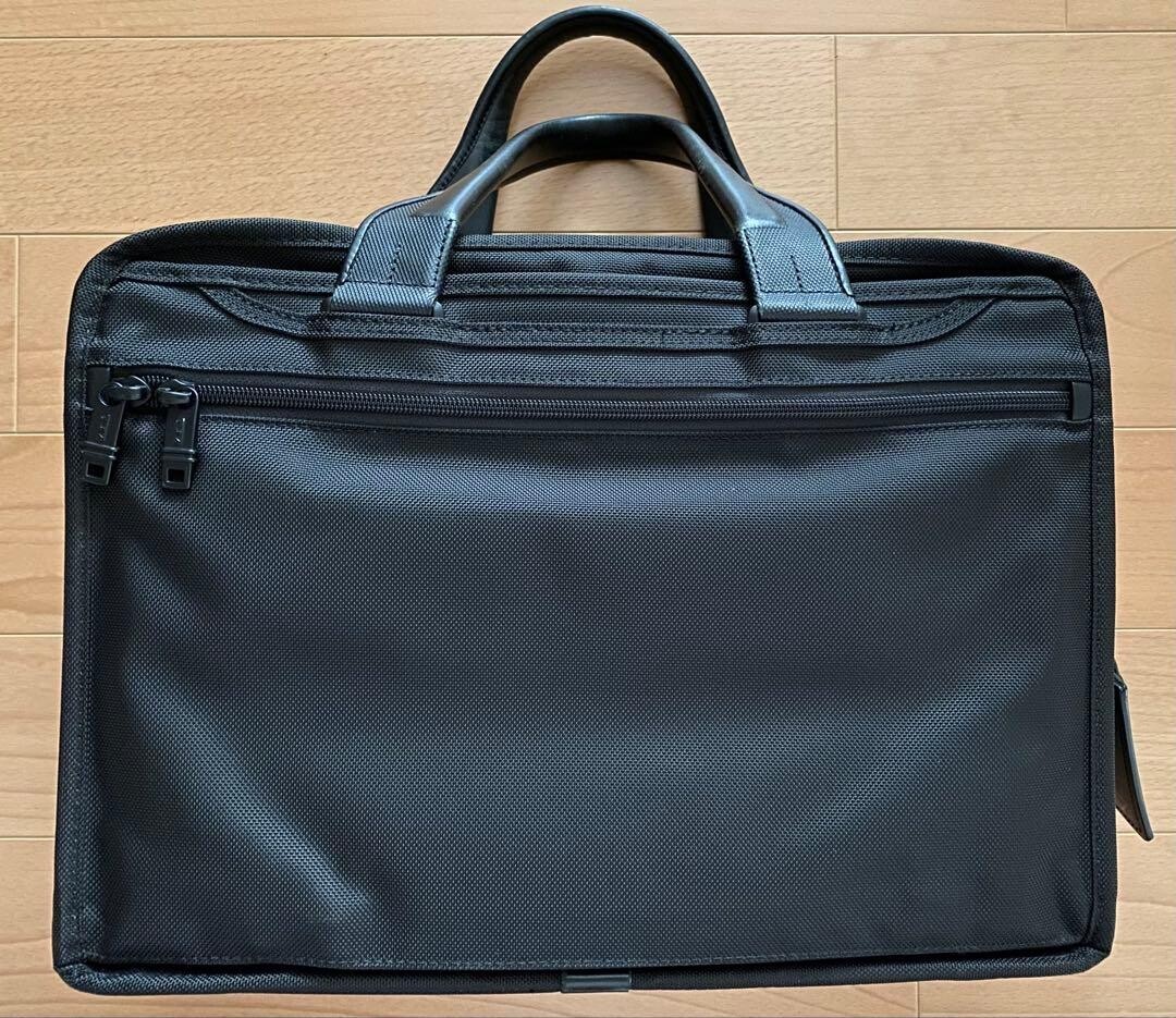 Tumi 26141D2 Expandable Black Nylon Briefcase Leather Handles Laptop Bag 40cm