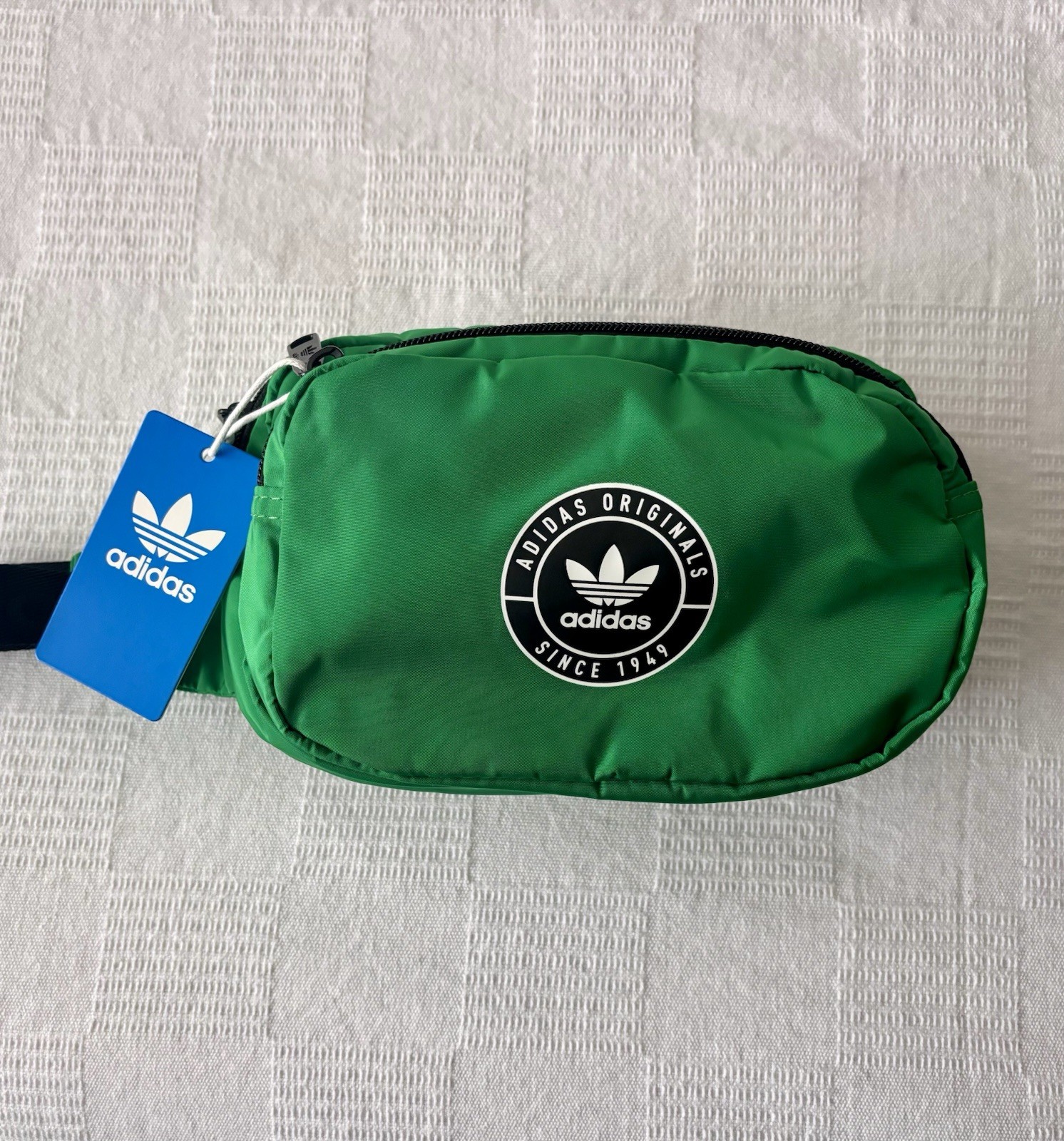 New With Tags Adidas Originals Hip Sport Waist Fanny Pack Men’s Kelly Green