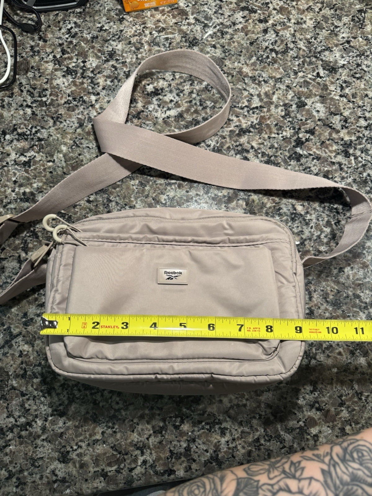 Reebok Beige Messenger Bag Adjustable Strap Outer Pockets Medium