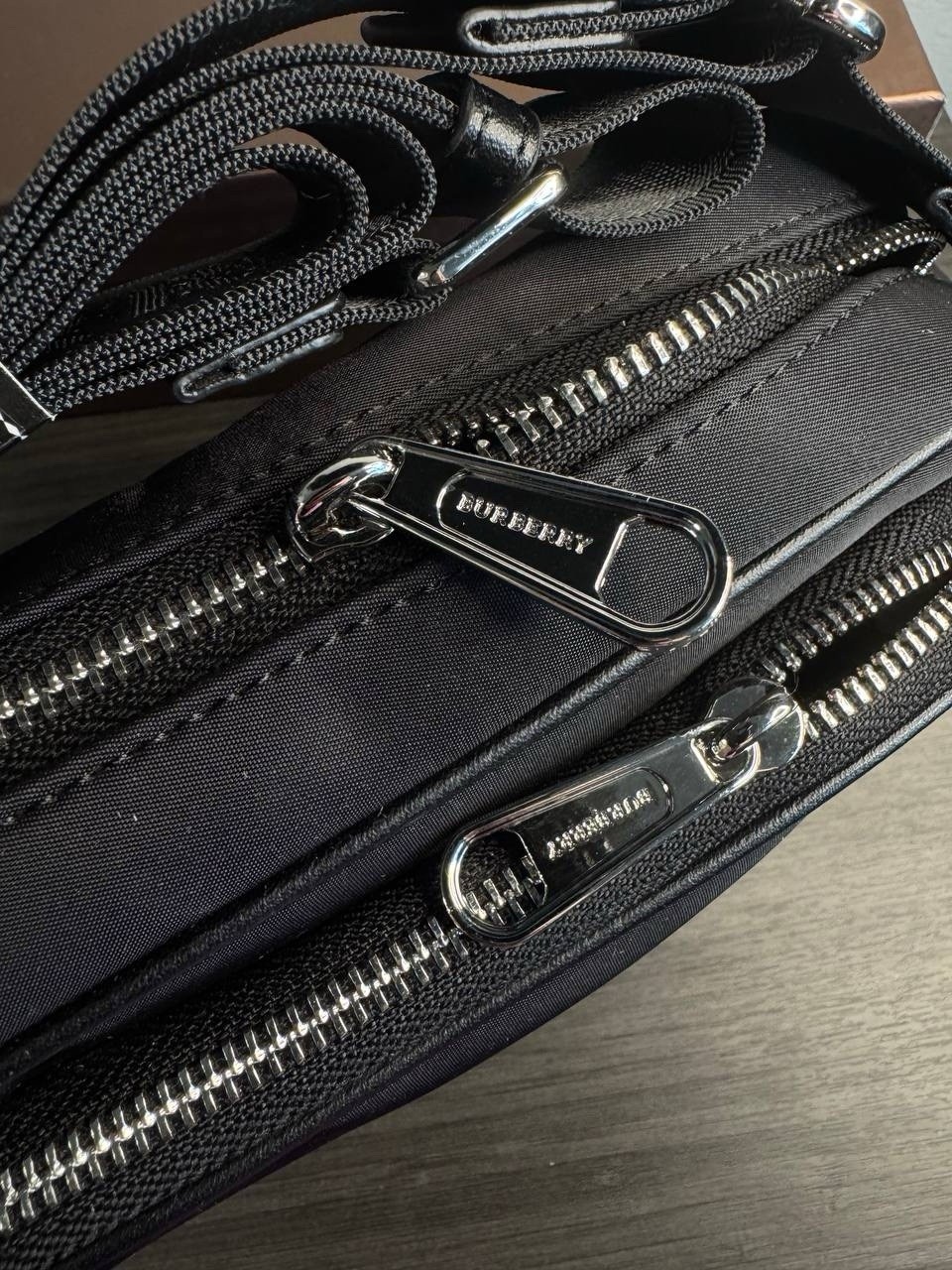 Burberry CrossBag Zip Closure Adjustable Strap