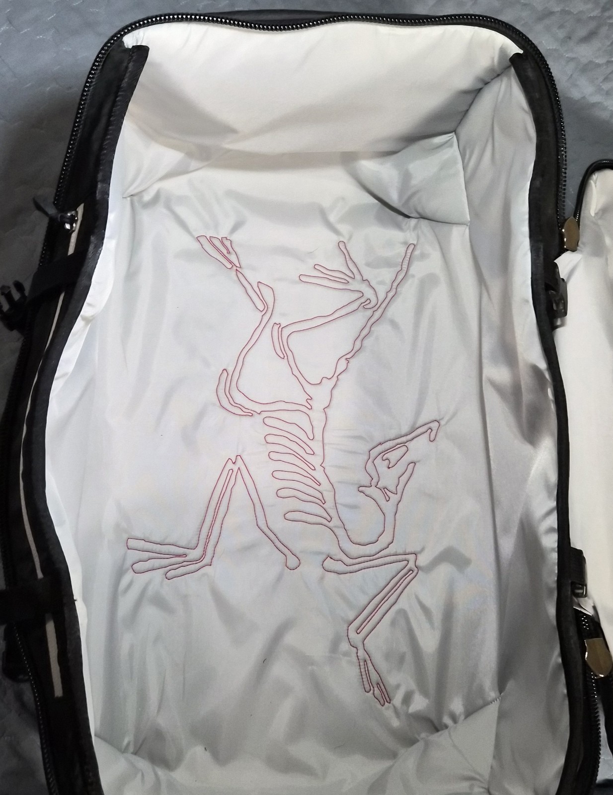 Arc’Teryx Covert Case C/O 40L – shoulder straps not included