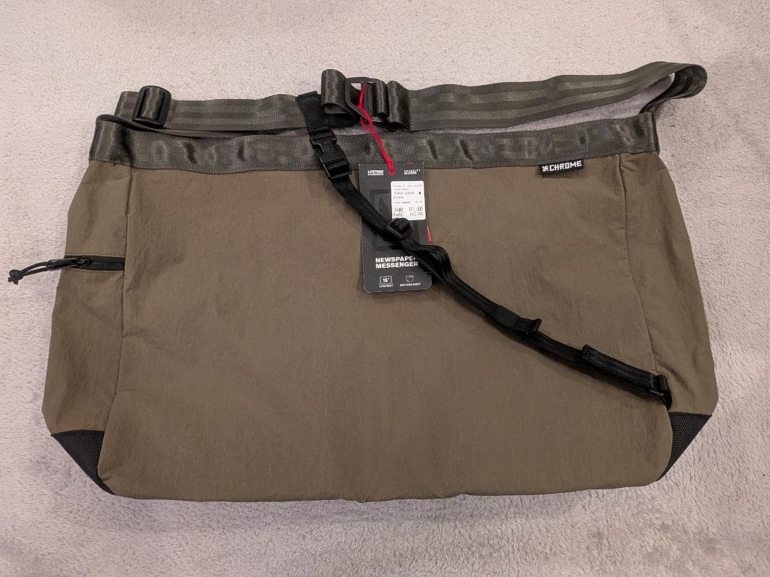CHROME Newspaper Messenger Bag 26L Olive Waterproof Shoulder Bag BNIB