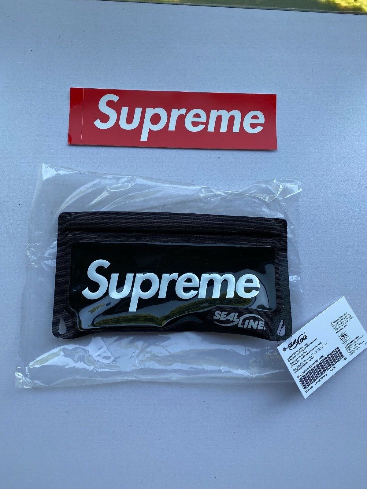 NEW WITH TAG SUPREME SEALLINE WATERPROOF CASE BAG BLACK SS20 DS FREE SHIP