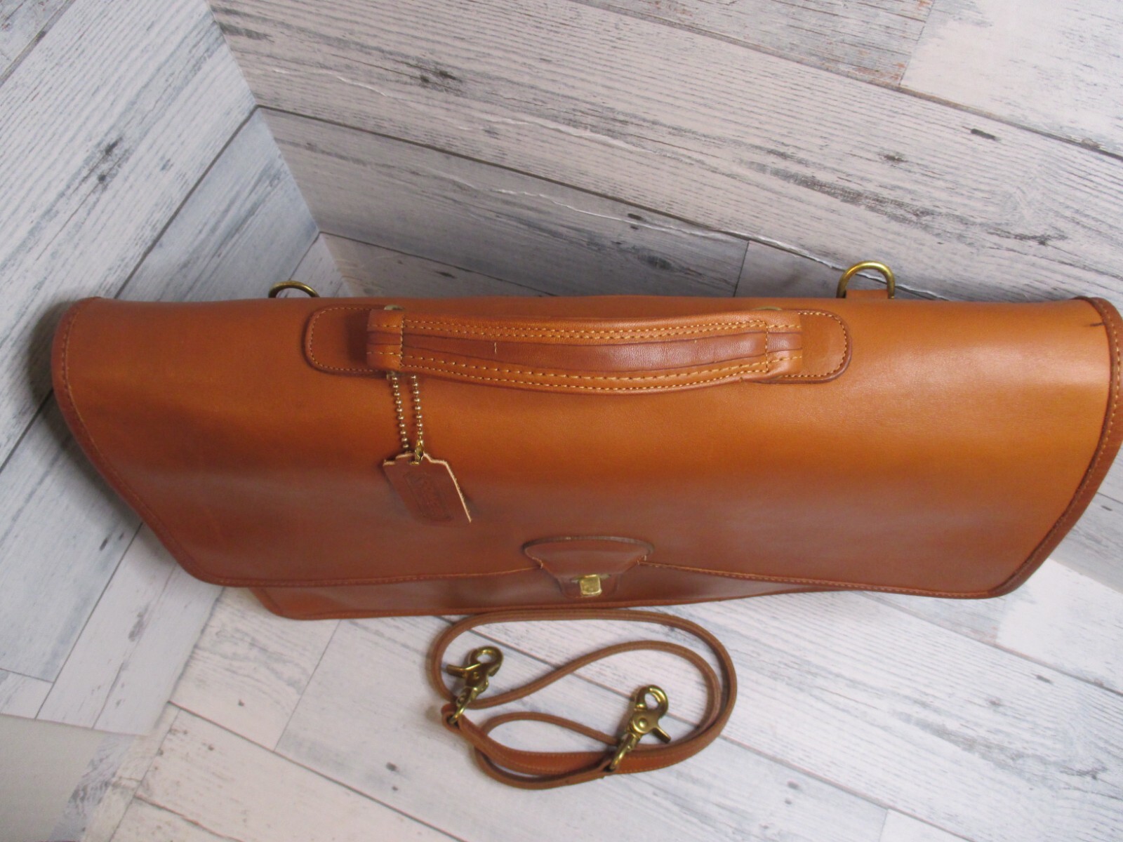 COACH Vintage British Tan Shoulder Portfolio Bag / Slim Satchel – Men/Women NMVC