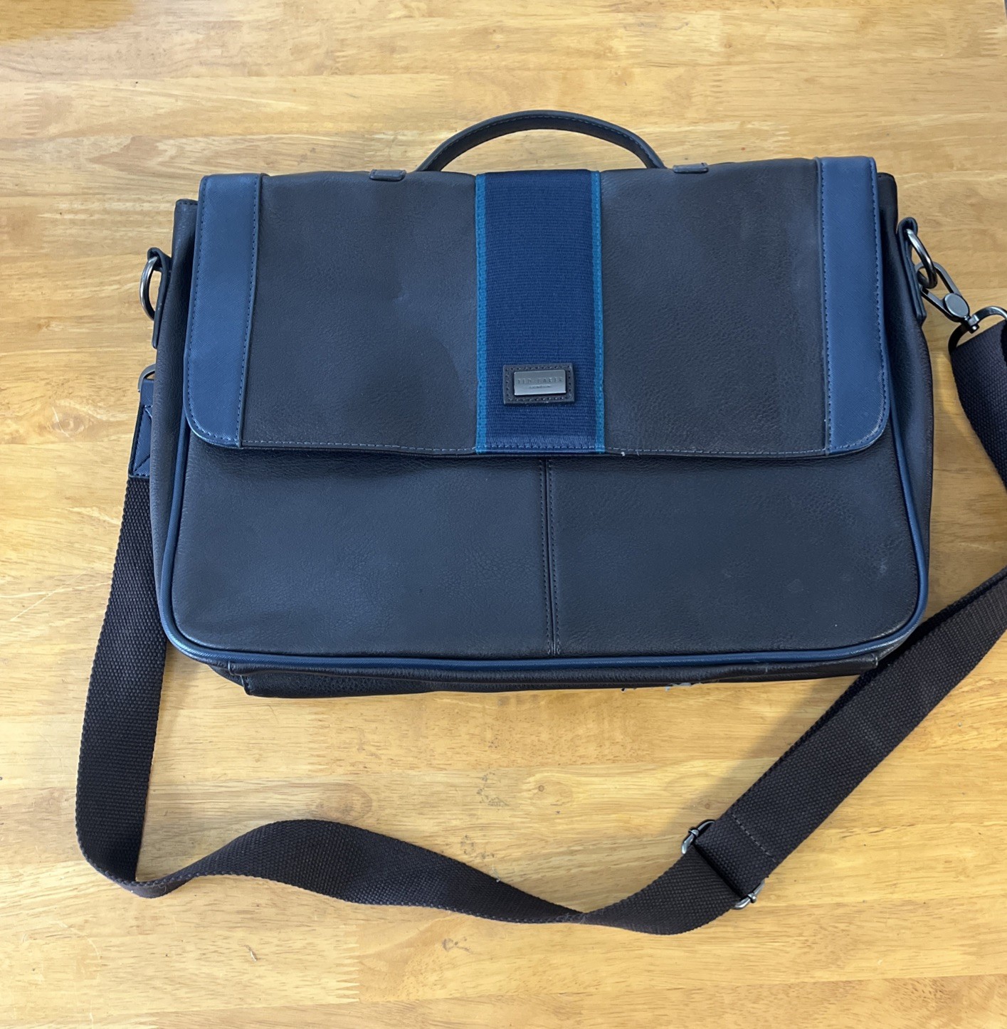 Ted Baker London Black Polyurethane Messenger Laptop Bag Briefcase