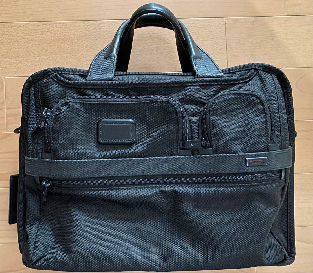 Tumi 26141D2 Expandable Black Nylon Briefcase Leather Handles Laptop Bag 40cm