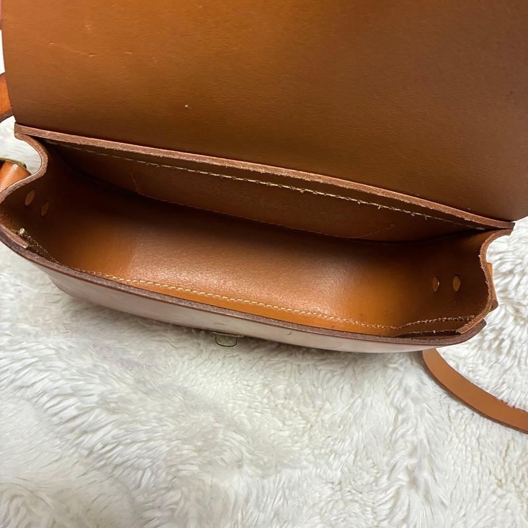 Brown Leather Shoulder Bag Flap Closure 24cm 9.4in Classic Style Strap 123cm
