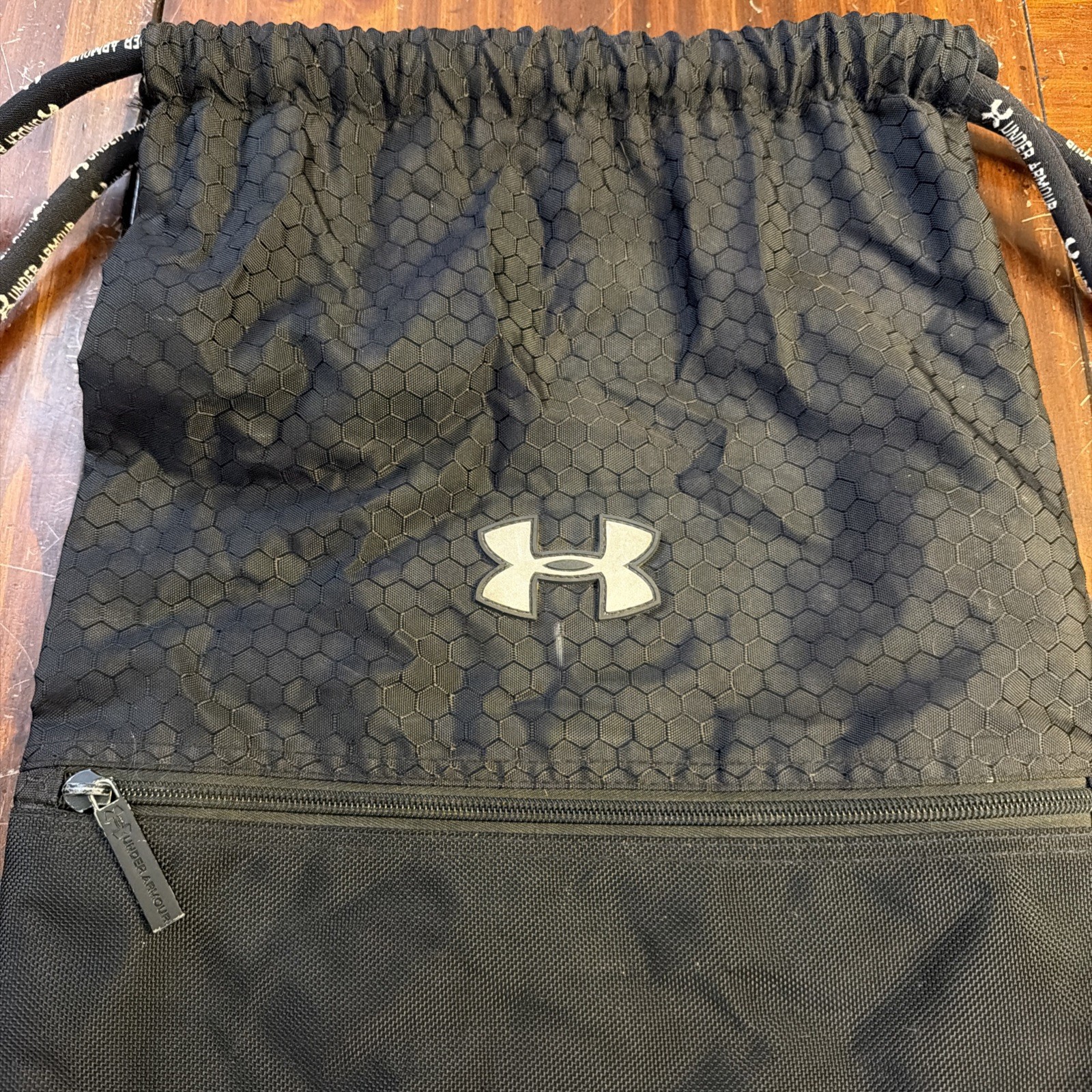 Under Armour Undeniable Sackpack Drawstring Bag Gym Sports Backpack Zipper