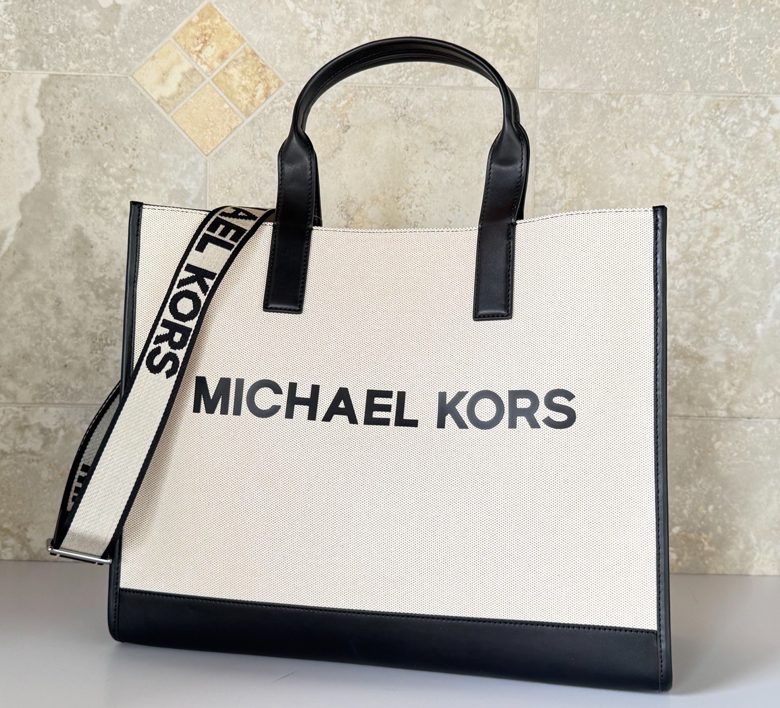 MICHAEL KORS COOPER XL COMMUTER STRUCTURED TOTE SHOULDER BAG NATURAL BLACK