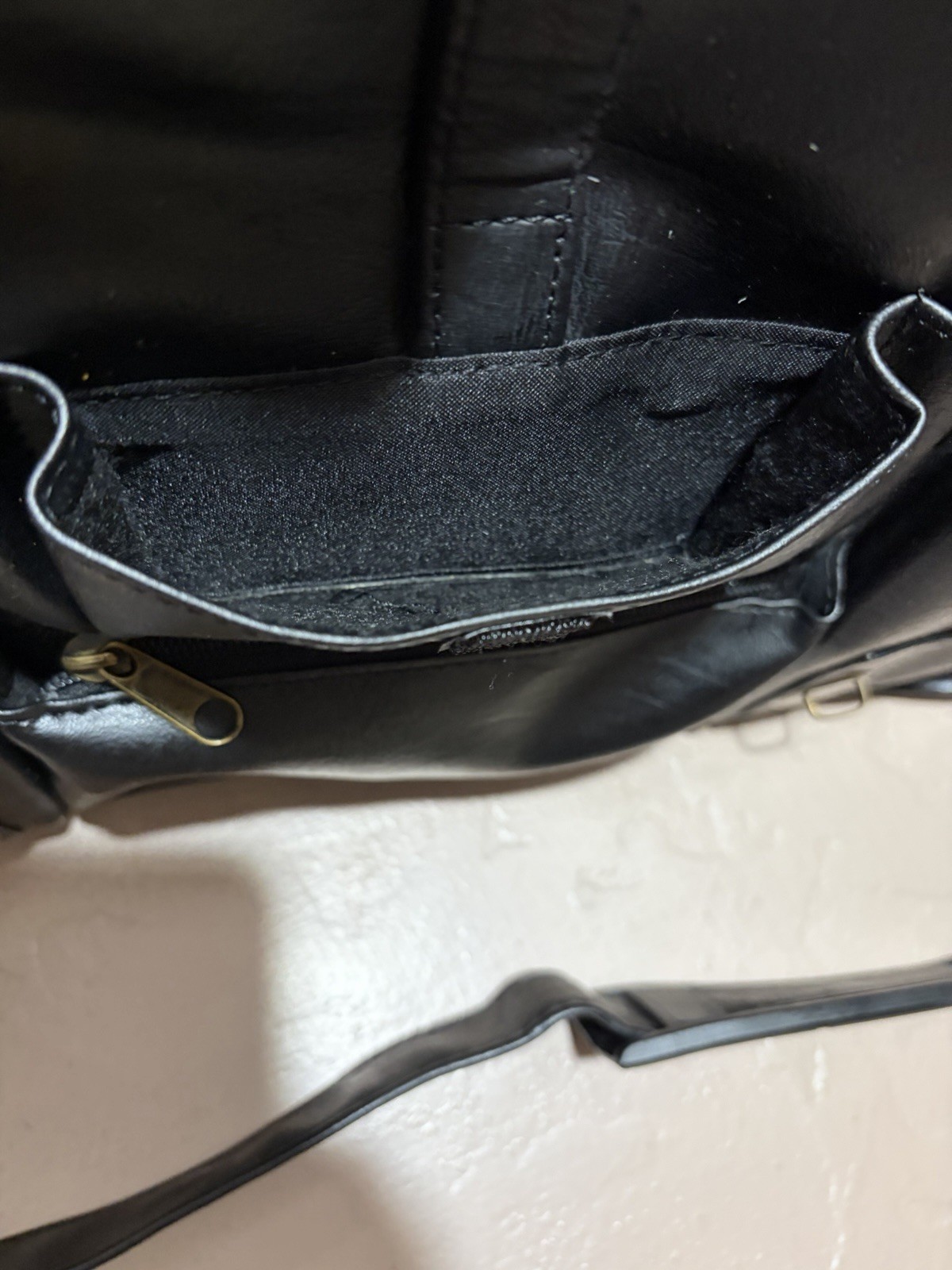 Black Durahide Leather Briefcase Shoulder Strap Buckle Zip Organizer-Slight Used