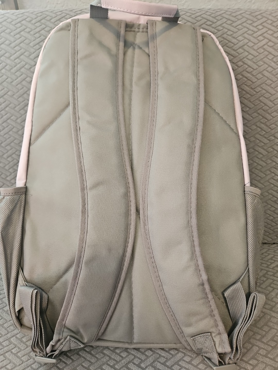 Brand New! 18 1/2″ Eastsport Backpack, Gray