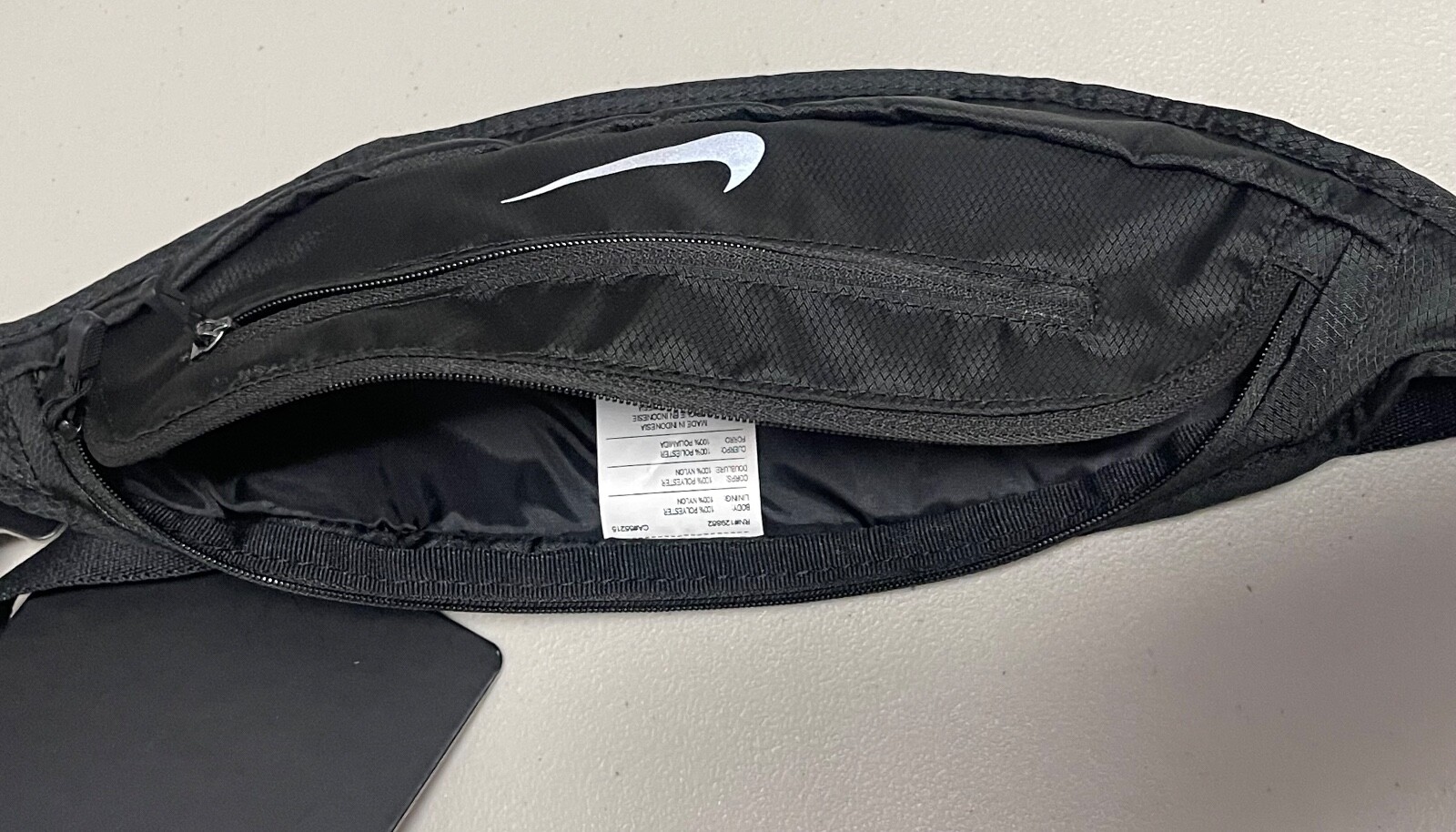 Nike Men’s Bag One Expandable Running Fanny Waist Pack Black