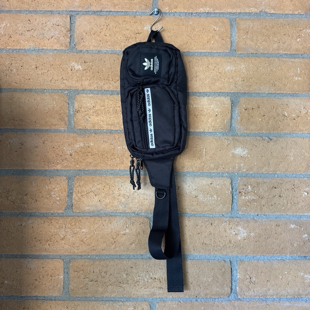 adidas Black Small Crossbody Sling Bag Zip Pockets Adjustable Strap Unisex