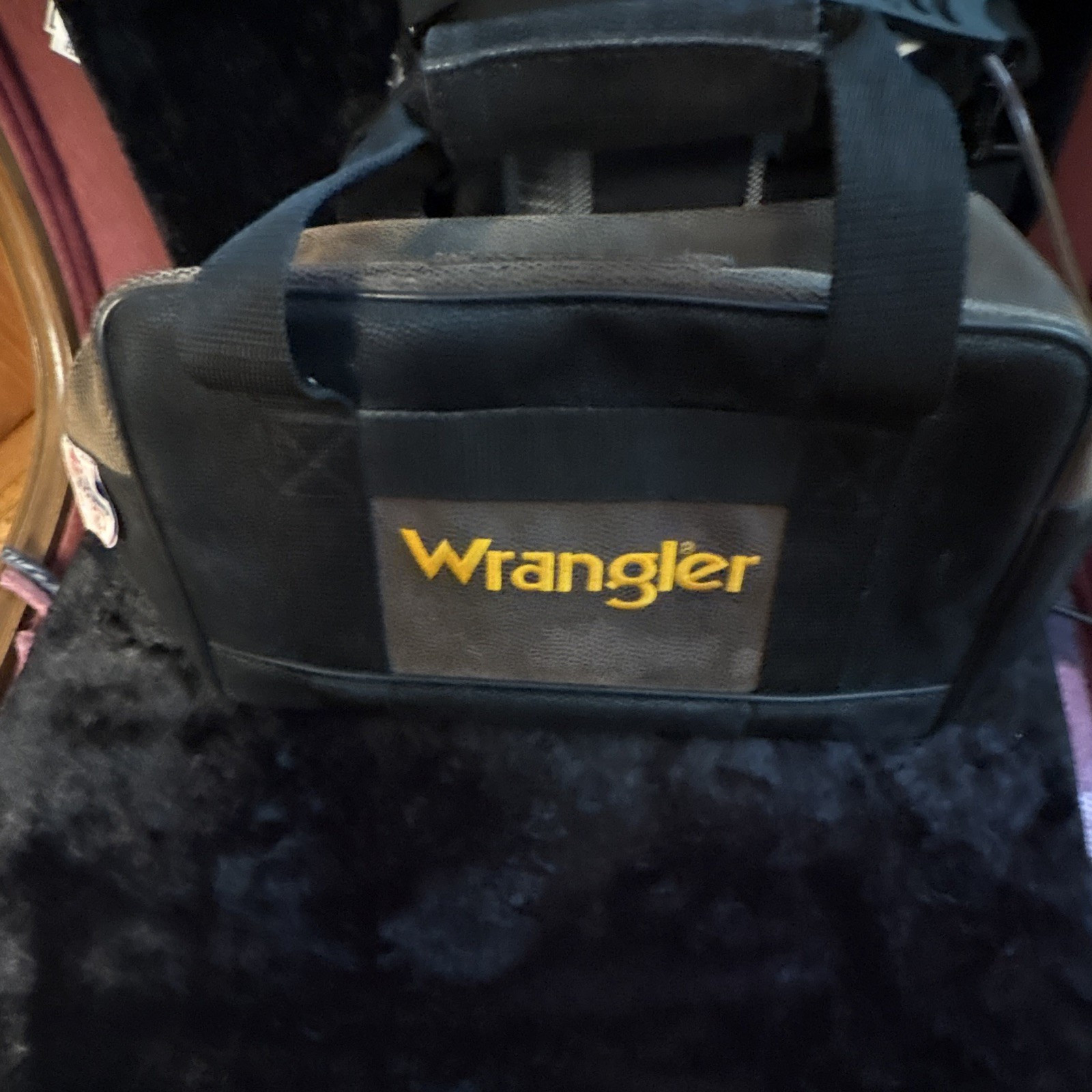 Wrangler Black Solid Duffle Bag Zip Closure Adjustable Shoulder Strap