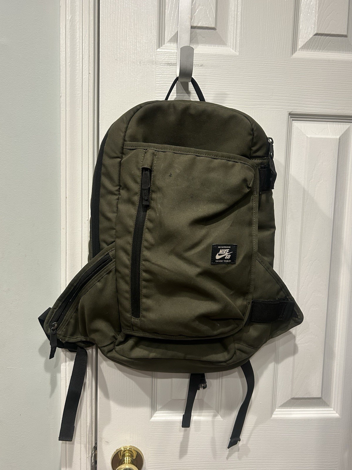 Nike SB RPM Skateboard Backpack Bag Carrier Green Sk8 Street Classic Outdoors