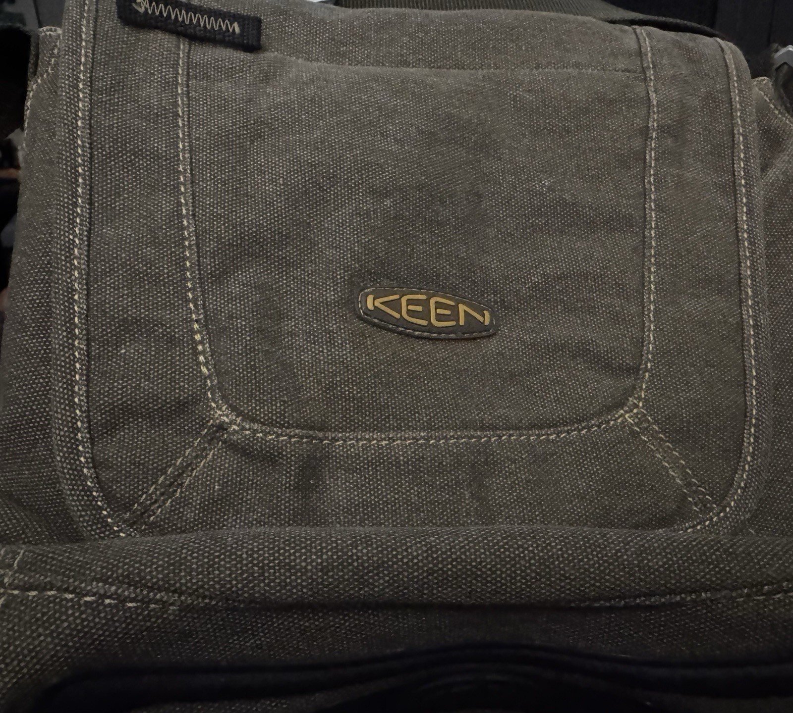 Vintage Keen Messenger Bag green khaki Hybrid Transport canvas Magnetic Closure