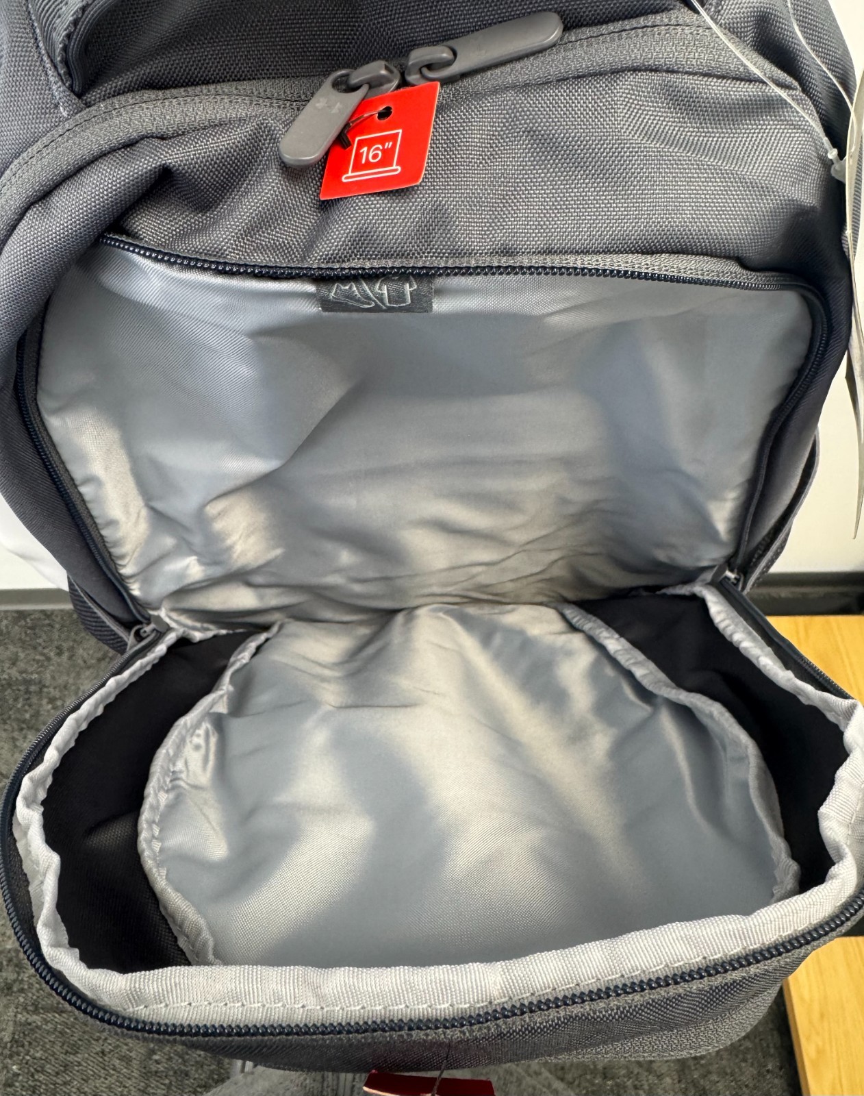 Under Armour Storm Backpack (Gray / 29 L)
