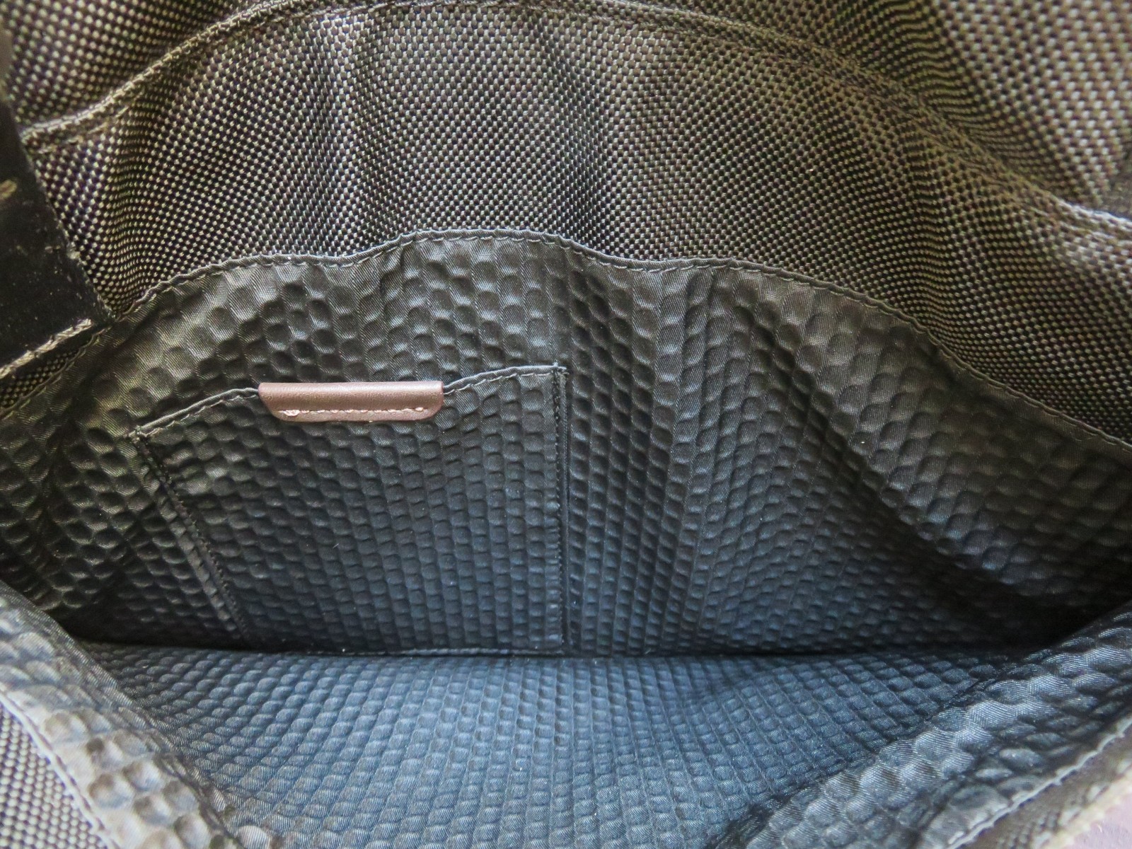 TUMI Alpha Bravo Beale Mini Messenger Bag Black Ballistic Nylon Crossbody 22371
