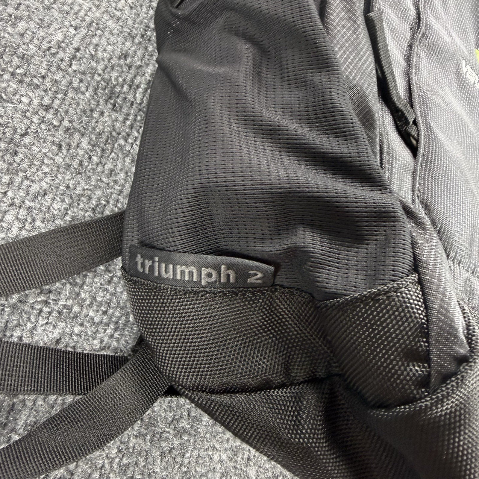Thule Sweden Triumph 2 Backpack Veraction Logo Black Excellent Shape
