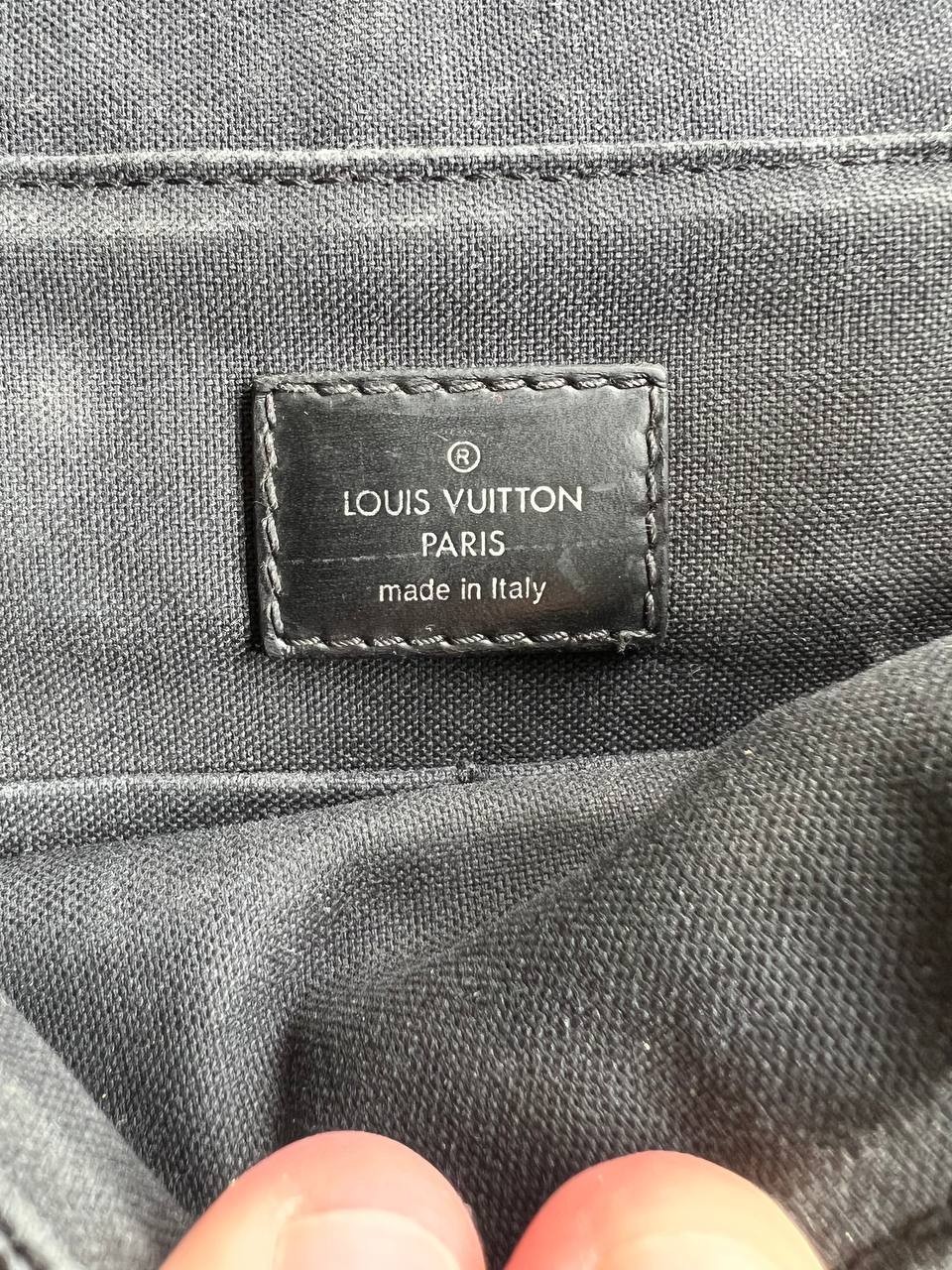 Louis Vuitton Damier Graphite District PM Shoulder Bag Noir FO4135 Auth Used F/S