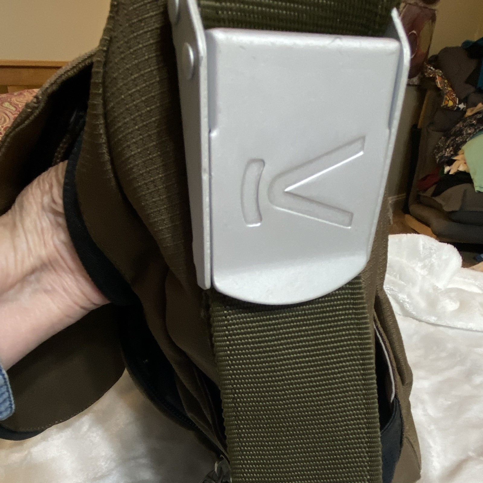 KEEN HybridLife Messenger Bag, Laptop, Olive Tan Adjustable Strap Organizer