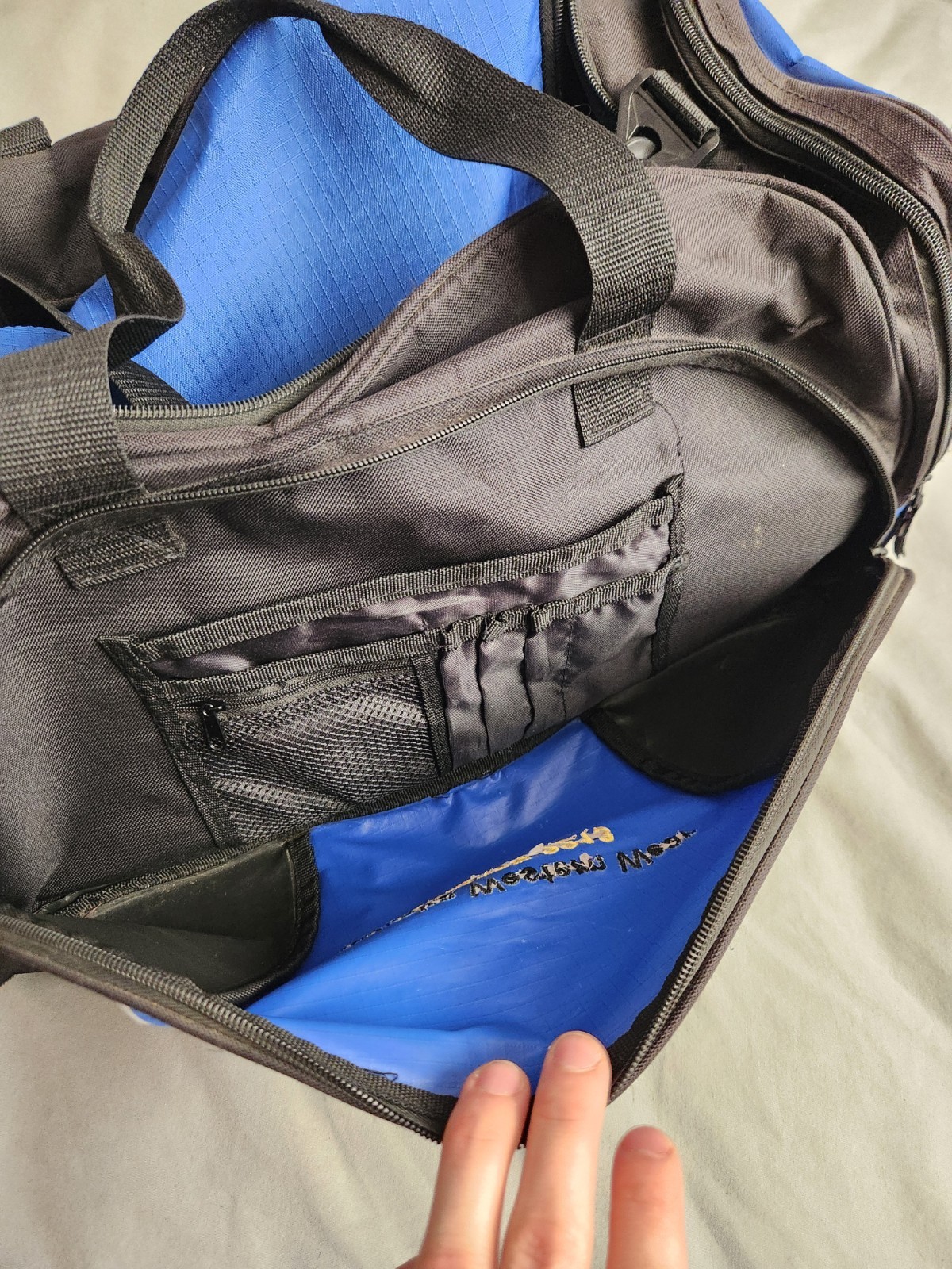 2011 Wrangler National Finals Rodeo Duffel Bag Blue Las Vegas Long Live Cowboys