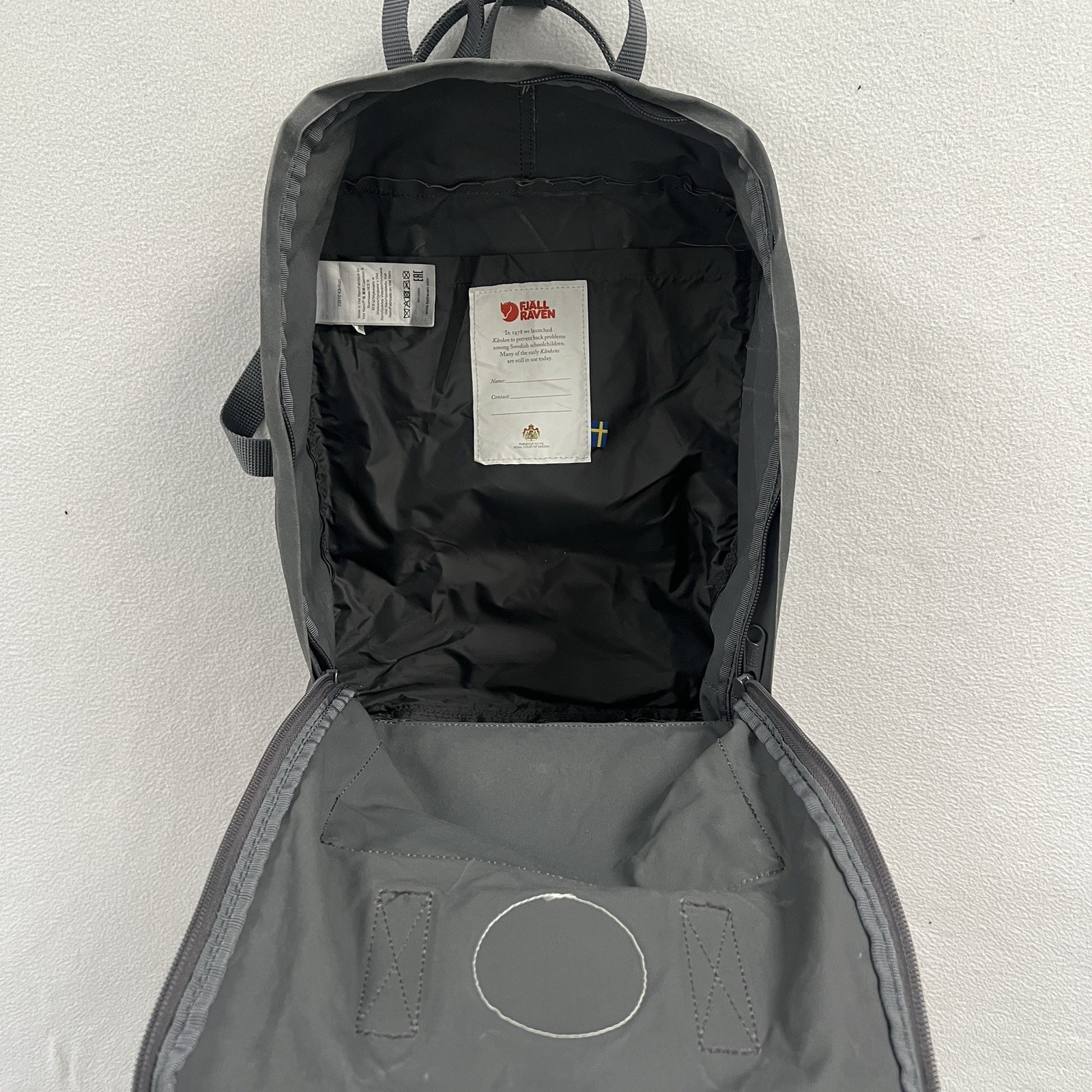 Fjallraven Kanken Backpack Super Grey 23510 Sweden Outdoor Travel Utility Pack