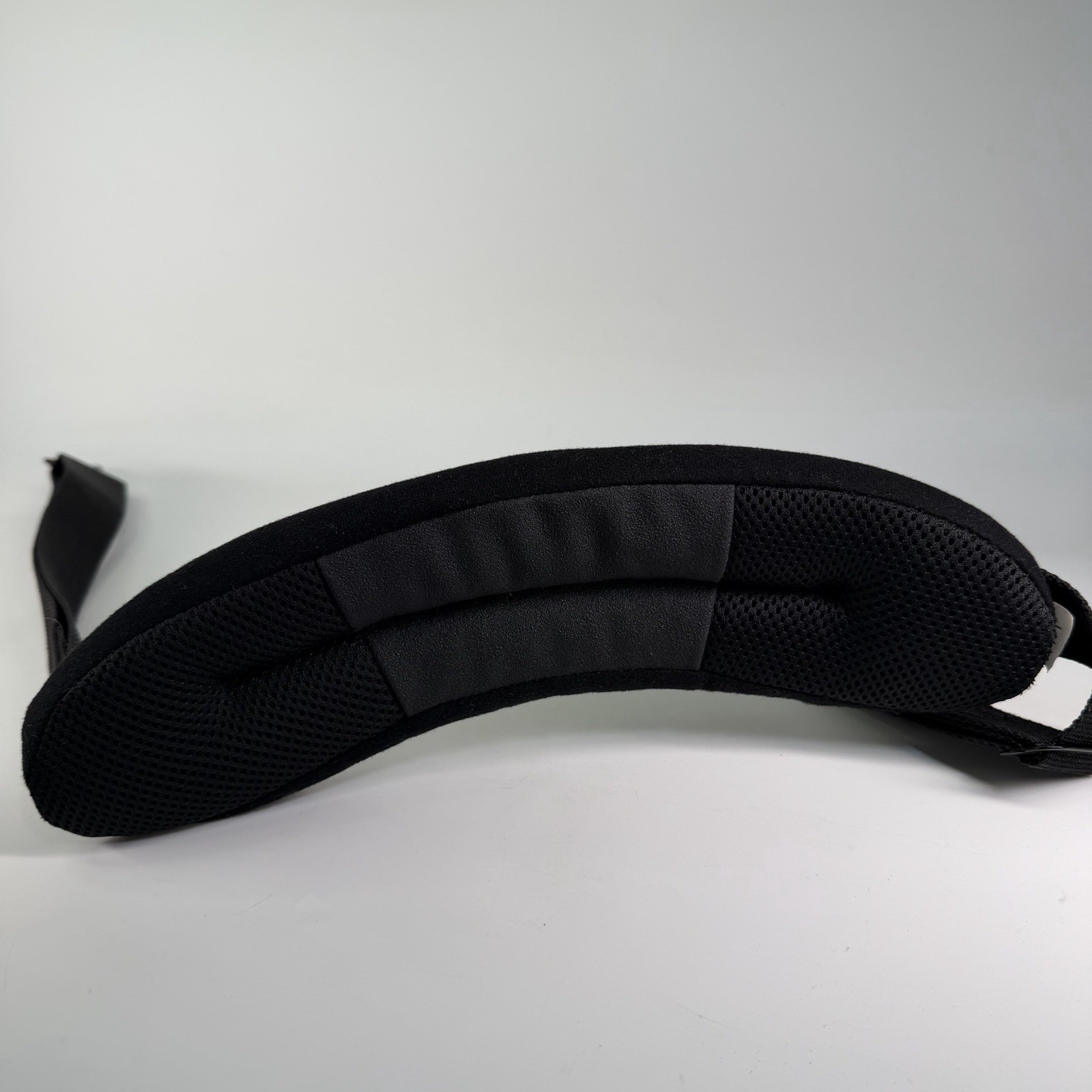 Eagle Creek 56” Shoulder Strap Padded Black Metal Hardware Clip Travel Hiking