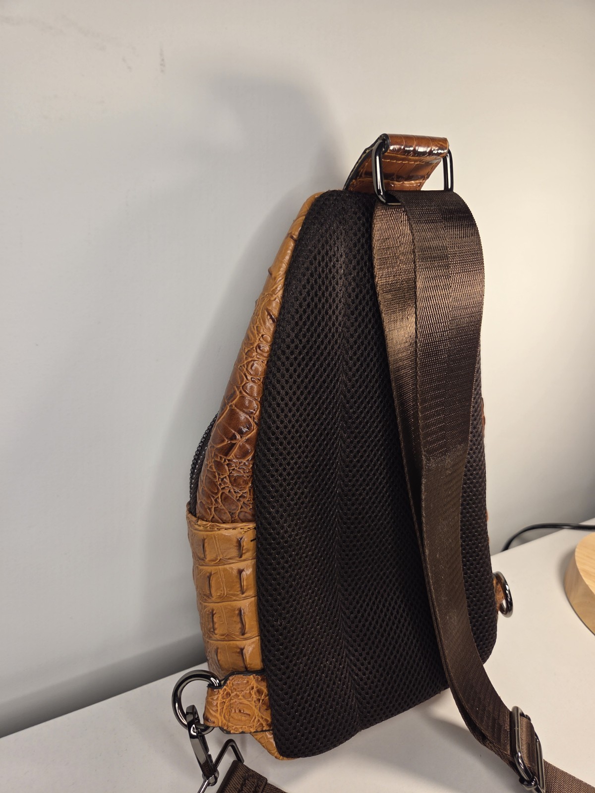 Brahmin Brown Croc Pattern Sling Bag Zip Closure Adjustable Shoulder Strap