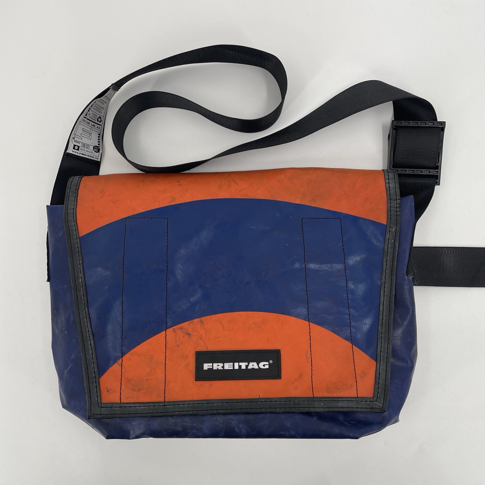 Freitag F14 Dexter Messenger Bag in Blue & Orange – Adjustable Crossbody Strap