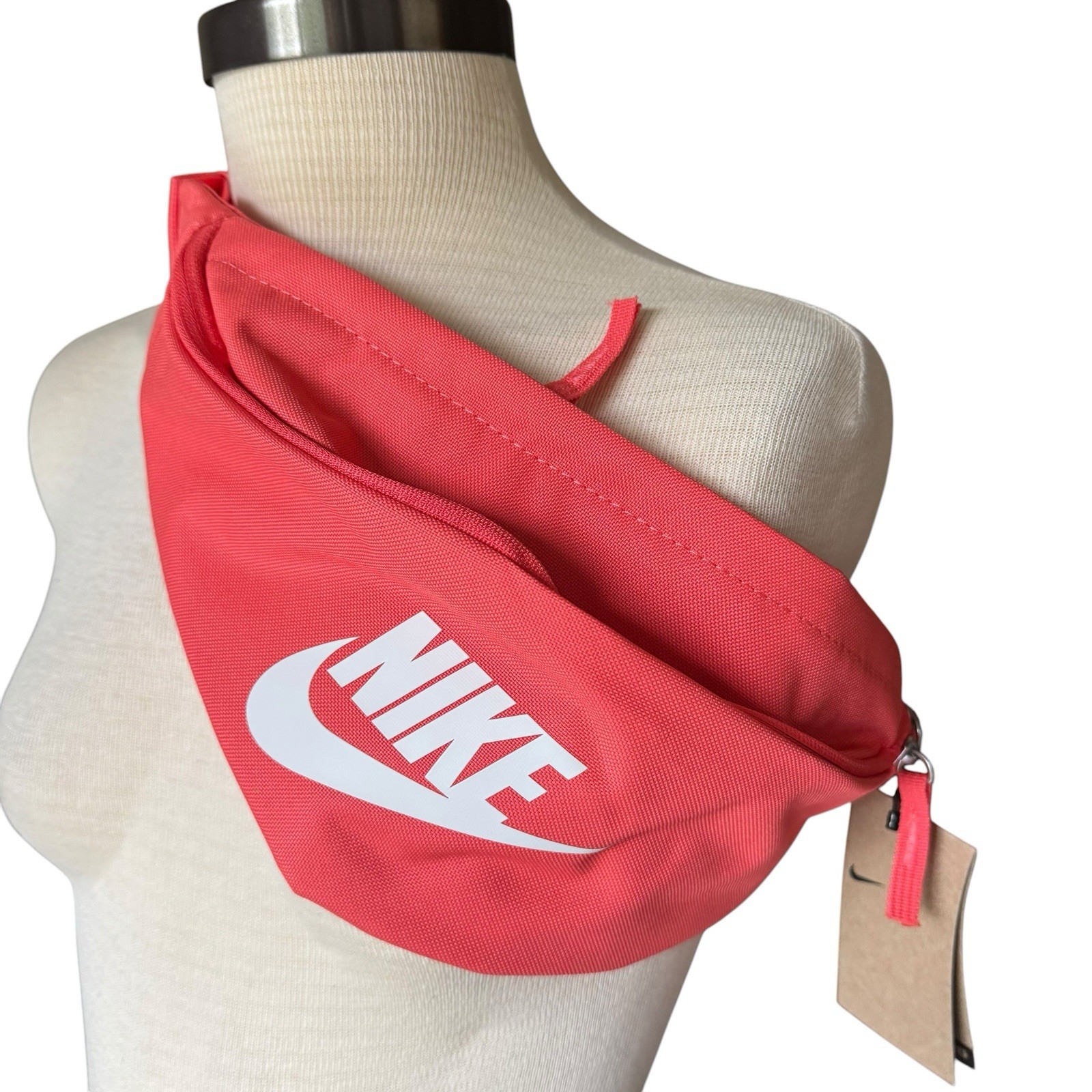 Nike Heritage Waist Pack Peach/Orange Fanny Pack Crossbody Sling Hip Running