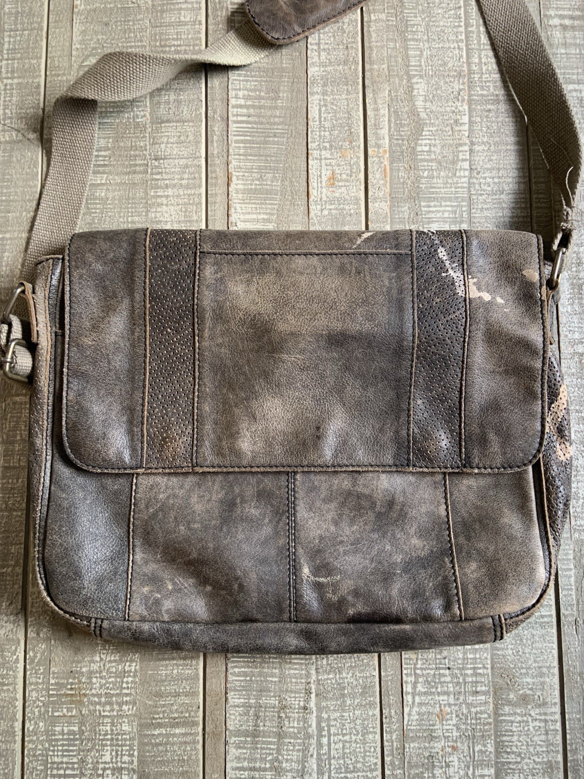 Black Rivet Wilson’s Leather Distressed Messenger Bag Large Laptop Vintage 15×12
