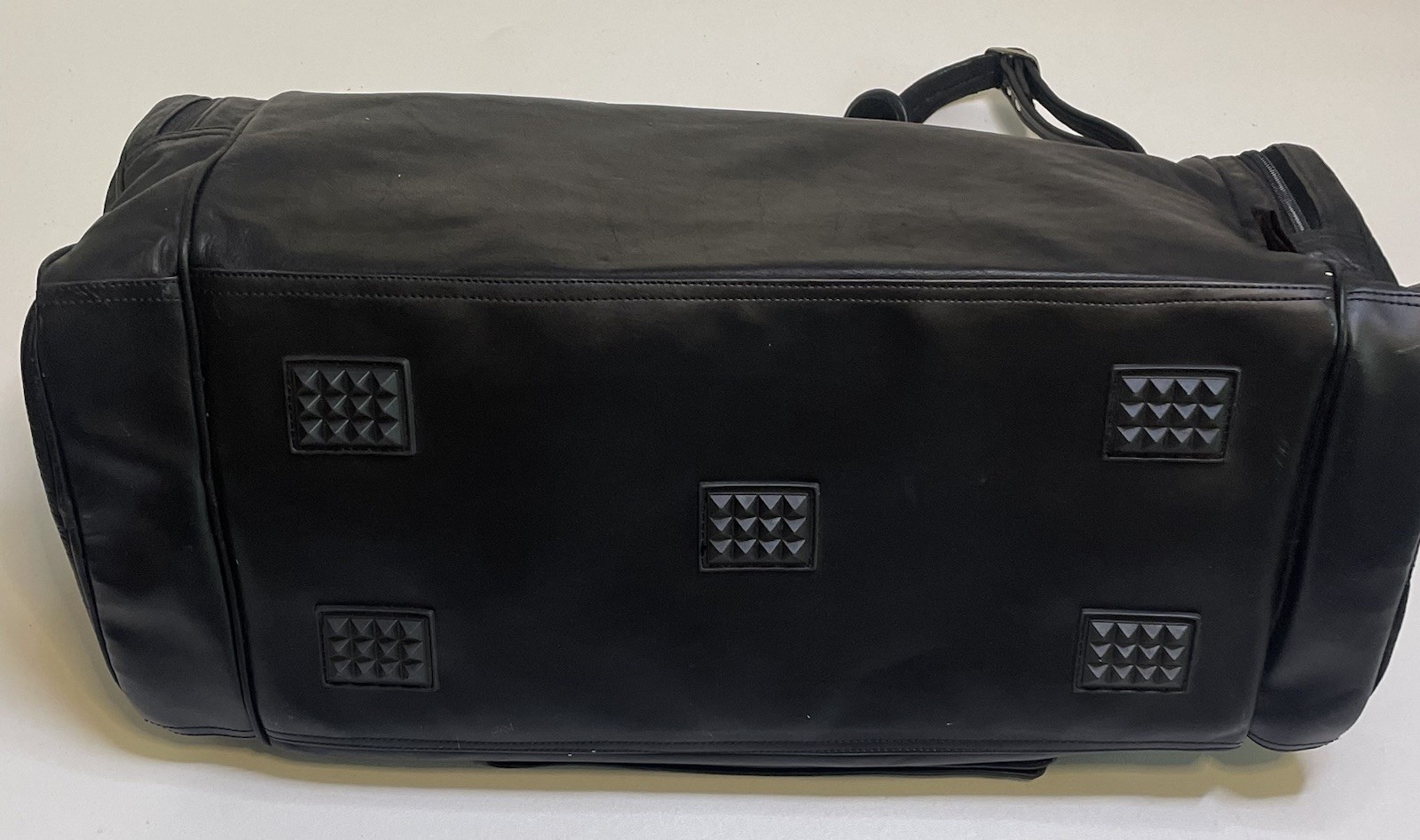 Canyon Outback leather duffle bag small black Travel Weekend Bag CIBC Logo